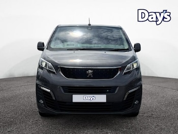 Used Peugeot Traveller 2018 for sale - 78779597: Photo