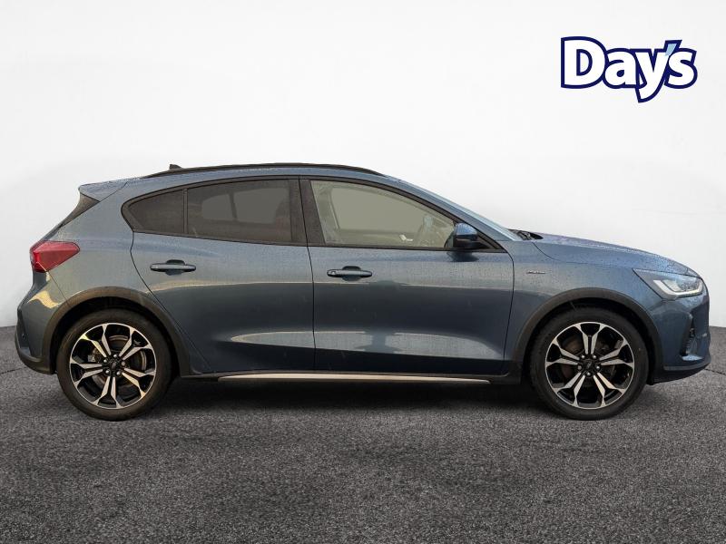 Used Ford Focus 2023 for sale - 77152080: Photo 9