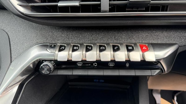 Used Peugeot 3008 2017 for sale - 76209486: Photo 22