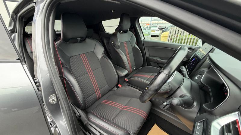 Used Renault Clio 2023 for sale - 76710204: Photo 11