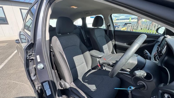 Used Hyundai i30 2023 for sale - 75137634: Photo 11
