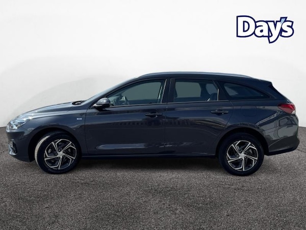 Used Hyundai i30 2023 for sale - 75137634: Photo 4