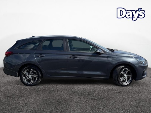 Used Hyundai i30 2023 for sale - 75137634: Photo 8