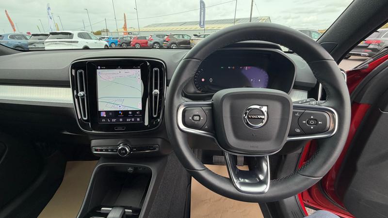 Used Volvo XC40 2023 for sale - 78206130: Photo 14