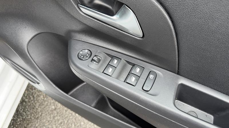 Used Vauxhall Corsa 2024 for sale - 76382356: Photo 13