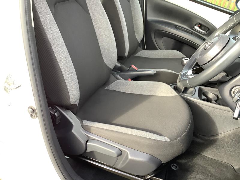 Used Toyota Aygo X 2022 for sale - 76433981: Photo 11