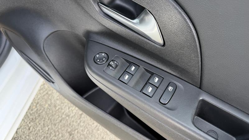 Used Vauxhall Corsa 2022 for sale - 76616329: Photo 12