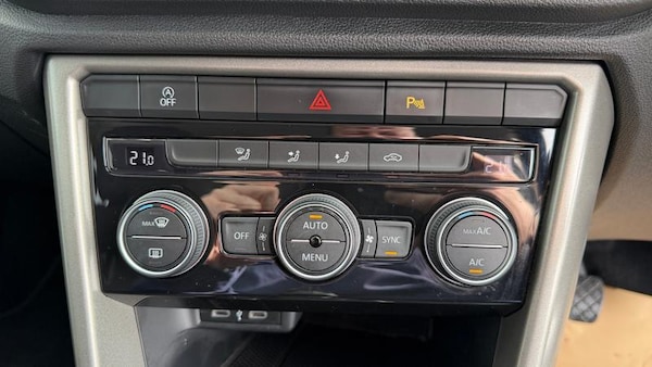 Used Volkswagen T-Roc 2021 for sale - 76322192: Photo 20