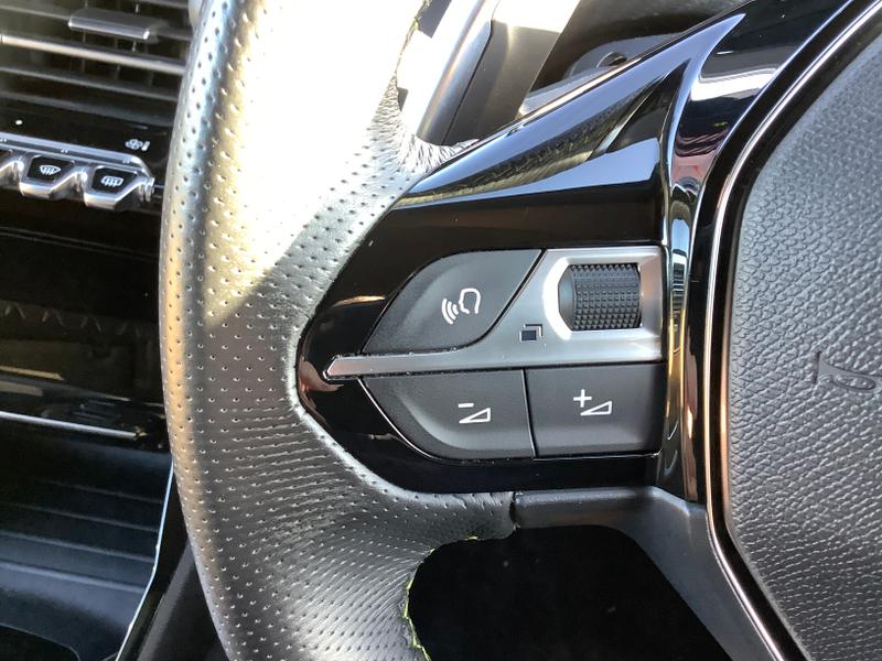 Used Peugeot 2008 2023 for sale - 77235928: Photo 29