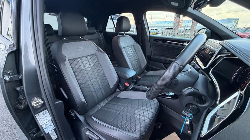 Used Volkswagen T-Roc 2023 for sale - 77301143: Photo 11