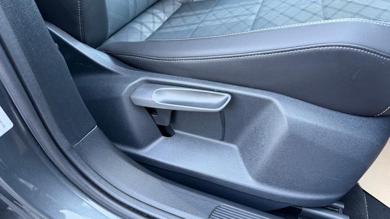 Used Volkswagen T-Roc 2023 for sale - 77301143: Photo 12