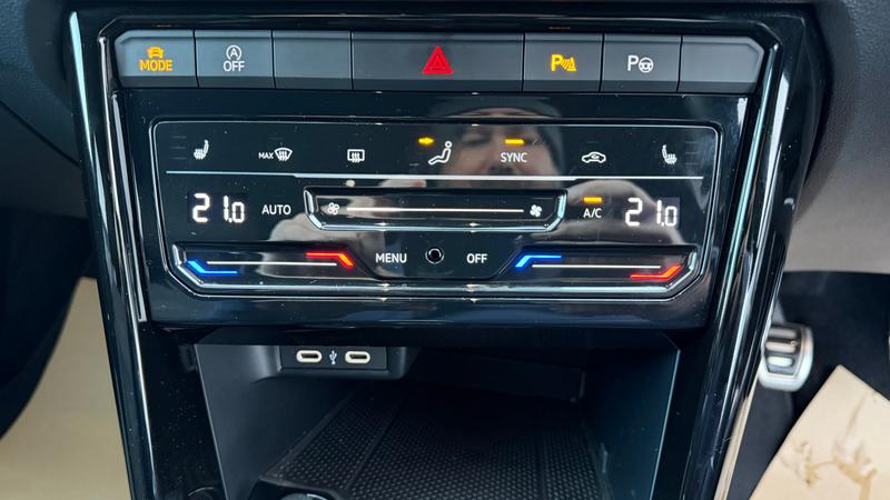 Used Volkswagen T-Roc 2023 for sale - 77301143: Photo 20