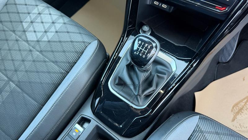 Used Volkswagen T-Roc 2023 for sale - 77301143: Photo 21