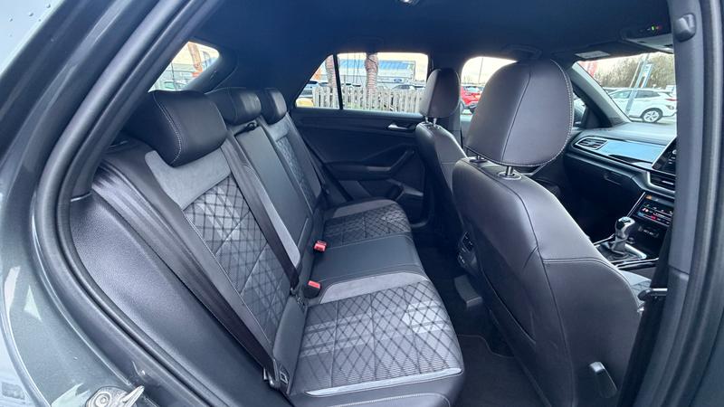 Used Volkswagen T-Roc 2023 for sale - 77301143: Photo 23