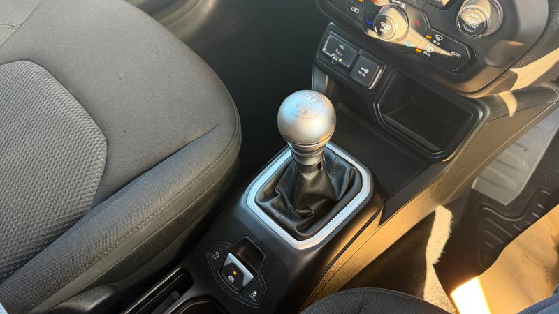 Used Jeep Renegade 2020 for sale - 76631297: Photo 23