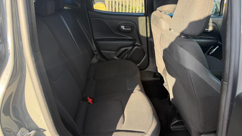 Used Jeep Renegade 2020 for sale - 76631297: Photo 26