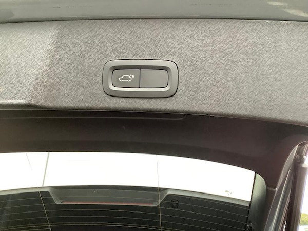 Used Volvo XC40 2021 for sale - 75621067: Photo 32