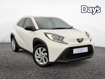 1.0 VVT-i Pure Hatchback 5dr Petrol Manual Euro 6 (s/s) (72 ps) Manual