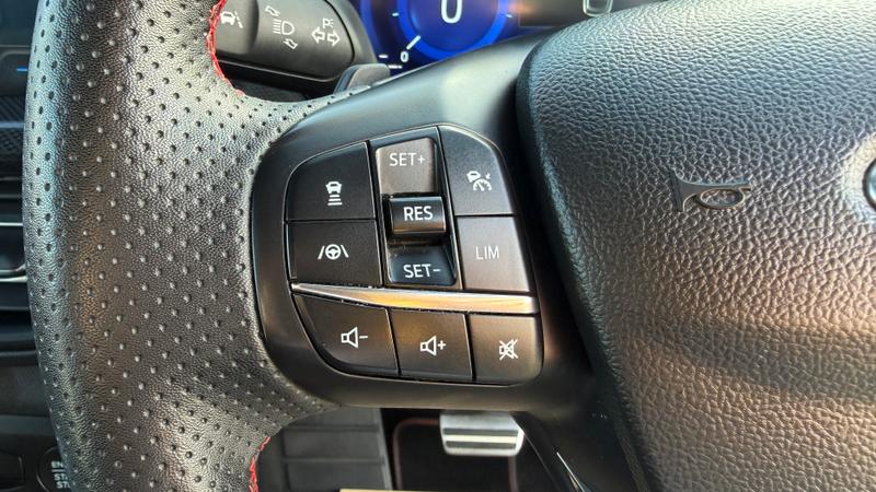 Used Ford Focus 2023 for sale - 76382273: Photo 15