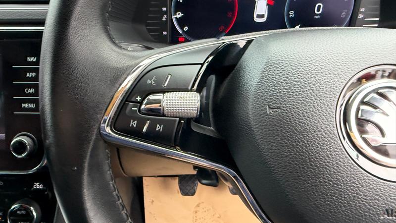 Used Skoda Superb 2022 for sale - 76355517: Photo 15