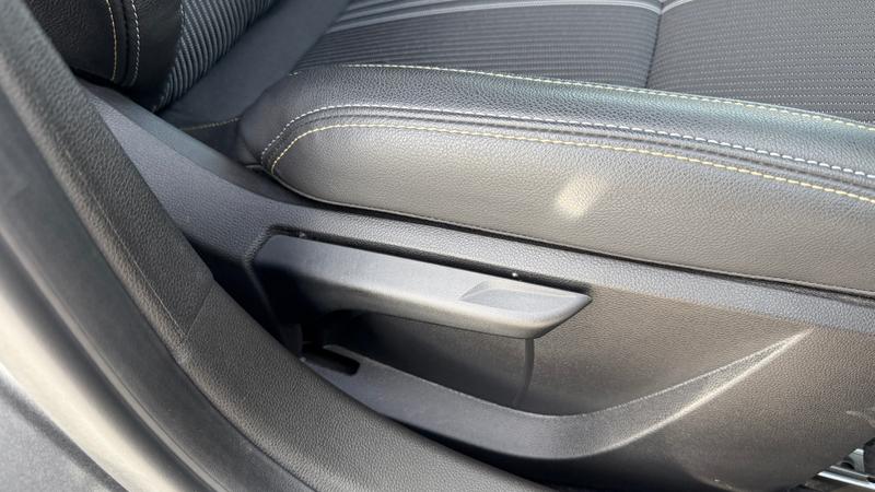 Used Renault Clio 2023 for sale - 76332542: Photo 12