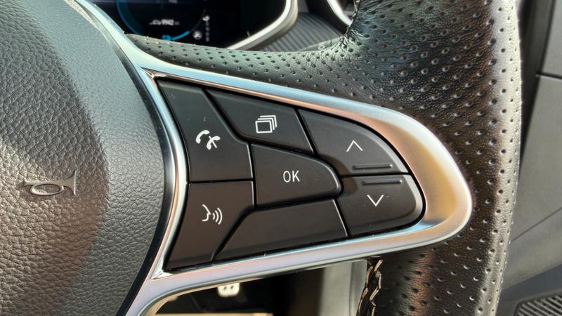 Used Renault Clio 2023 for sale - 76332542: Photo 16