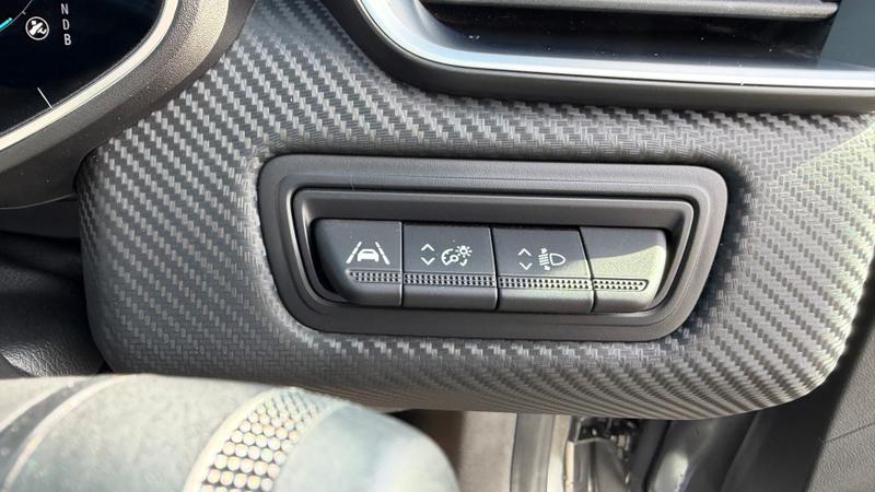 Used Renault Clio 2023 for sale - 76332542: Photo 18