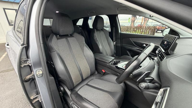 Used Peugeot 3008 2022 for sale - 76557345: Photo 11