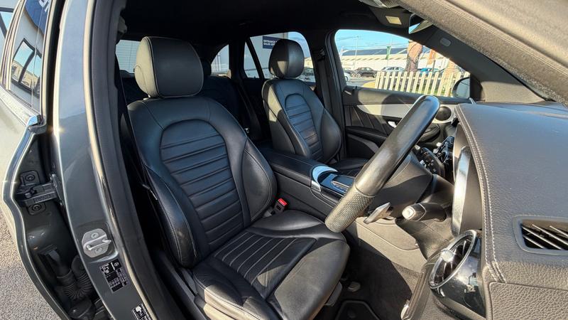 Used Mercedes-Benz GLC 2018 for sale - 76649717: Photo 11