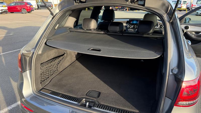 Used Mercedes-Benz GLC 2018 for sale - 76649717: Photo 27