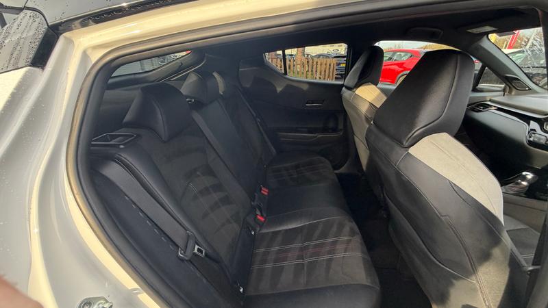 Used Toyota C-HR 2021 for sale - 77210987: Photo 26