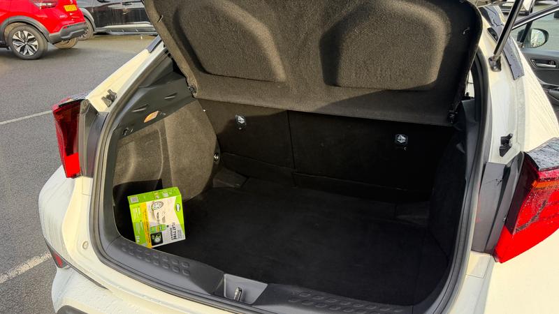 Used Toyota C-HR 2021 for sale - 77210987: Photo 27