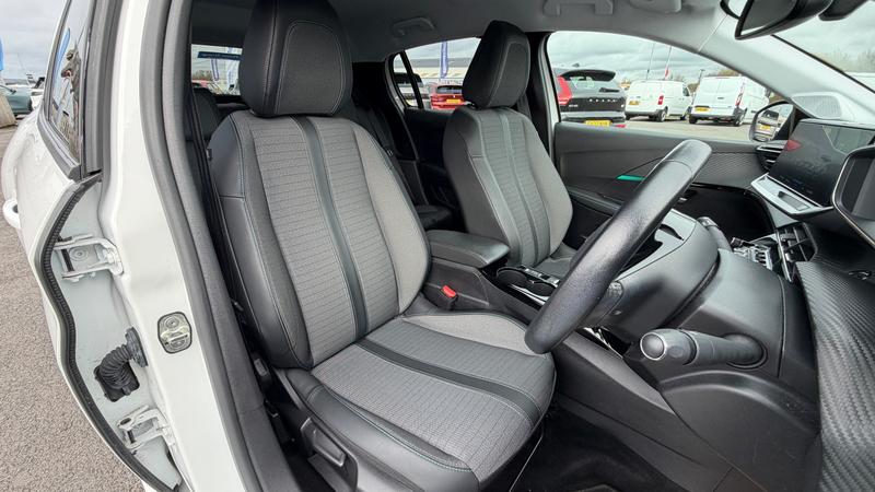 Used Peugeot 208 2020 for sale - 77819695: Photo 11