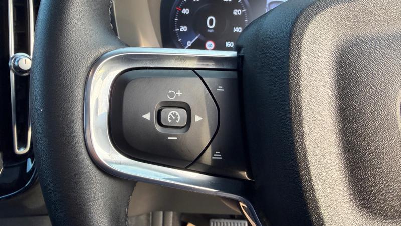 Used Volvo XC40 for sale - 77186898: Photo 15