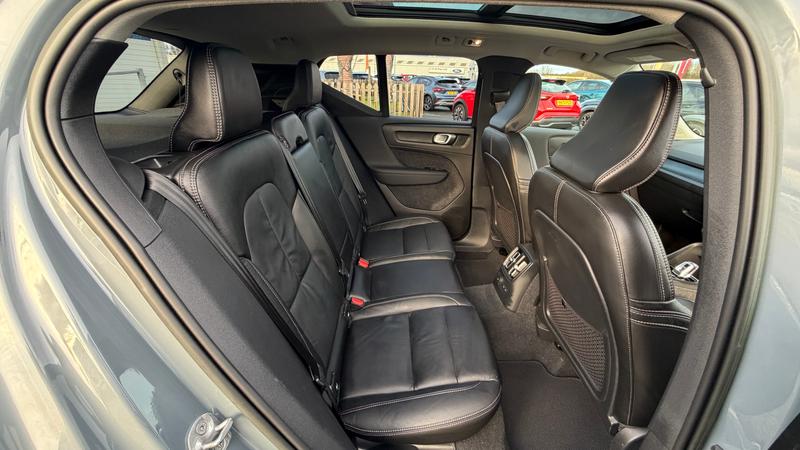 Used Volvo XC40 for sale - 77186898: Photo 27