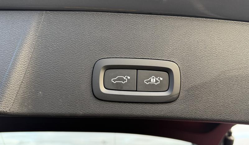 Used Volvo XC40 for sale - 77186898: Photo 30