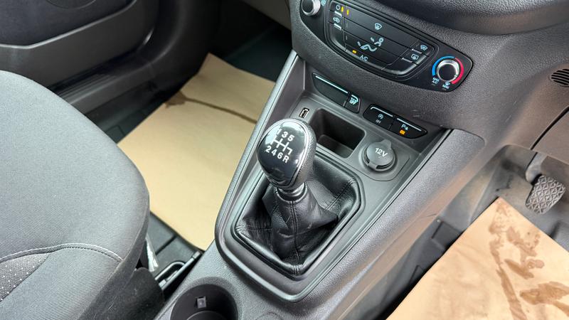 Used Ford Transit Courier 2020 for sale - 76616312: Photo 21