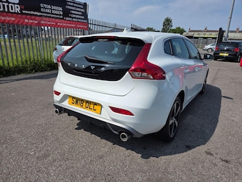 Used Volvo V40 2018 for sale - 75378289: Photo