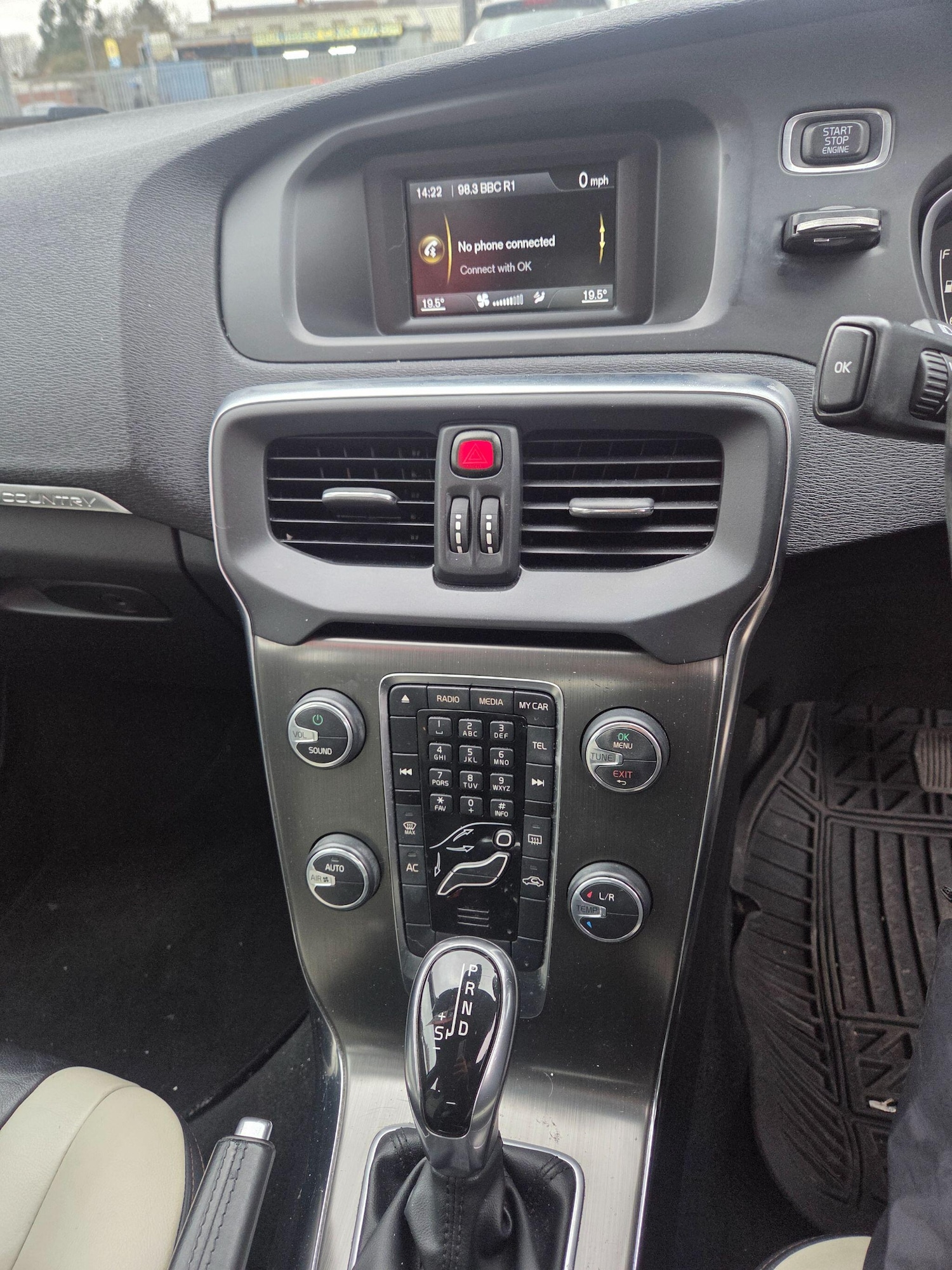 Used Volvo V40 2013 for sale - 78062604: Photo 12