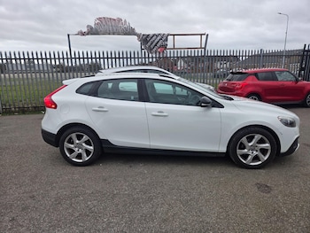 Used Volvo V40 2013 for sale - 78062604: Photo