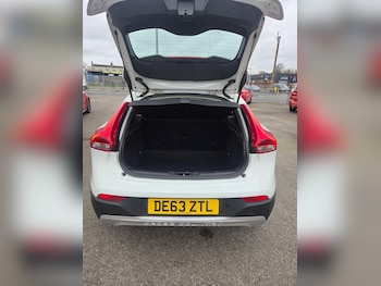 Used Volvo V40 2013 for sale - 78062604: Photo