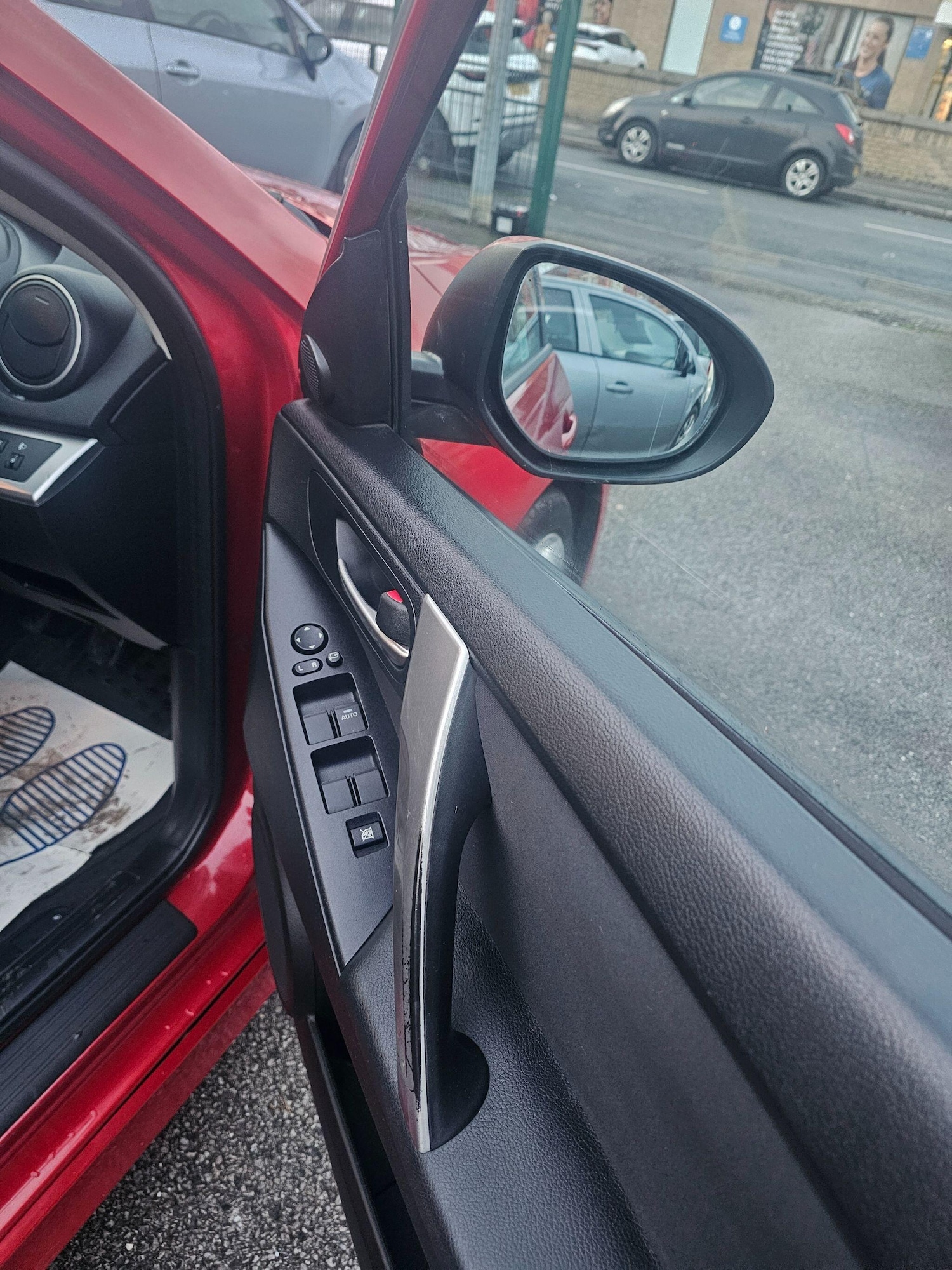 Used Mazda Mazda3 2011 for sale - 77314873: Photo 12