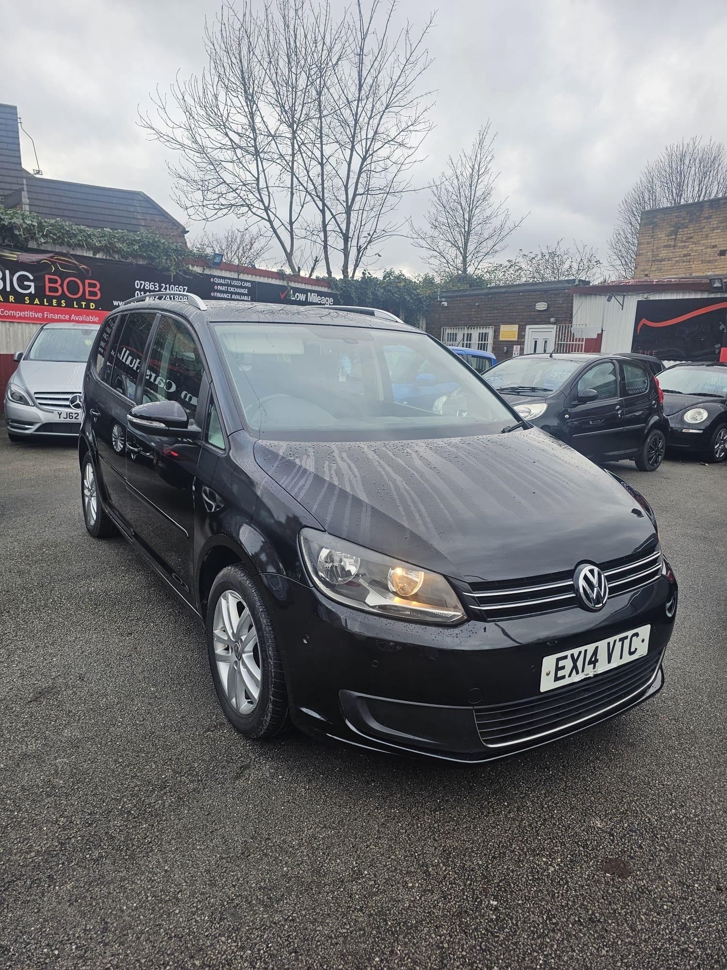 Used Volkswagen Touran 2014 for sale - 76839761: Photo 1