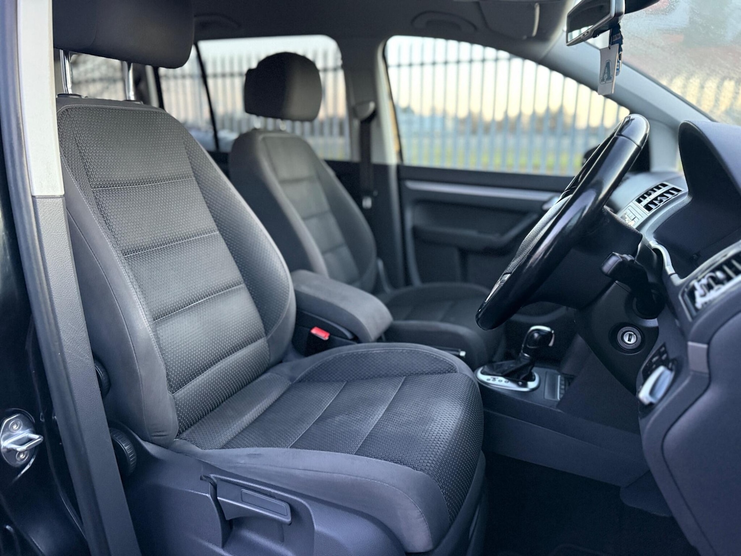 Used Volkswagen Touran 2014 for sale - 76839761: Photo 10