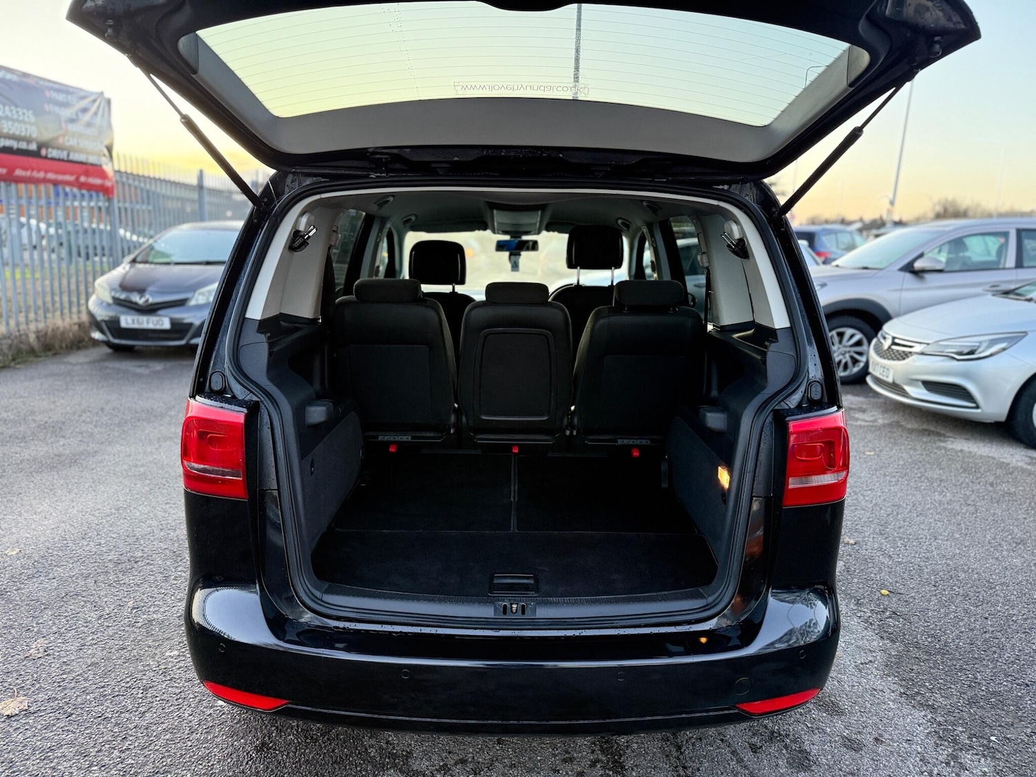 Used Volkswagen Touran 2014 for sale - 76839761: Photo 18