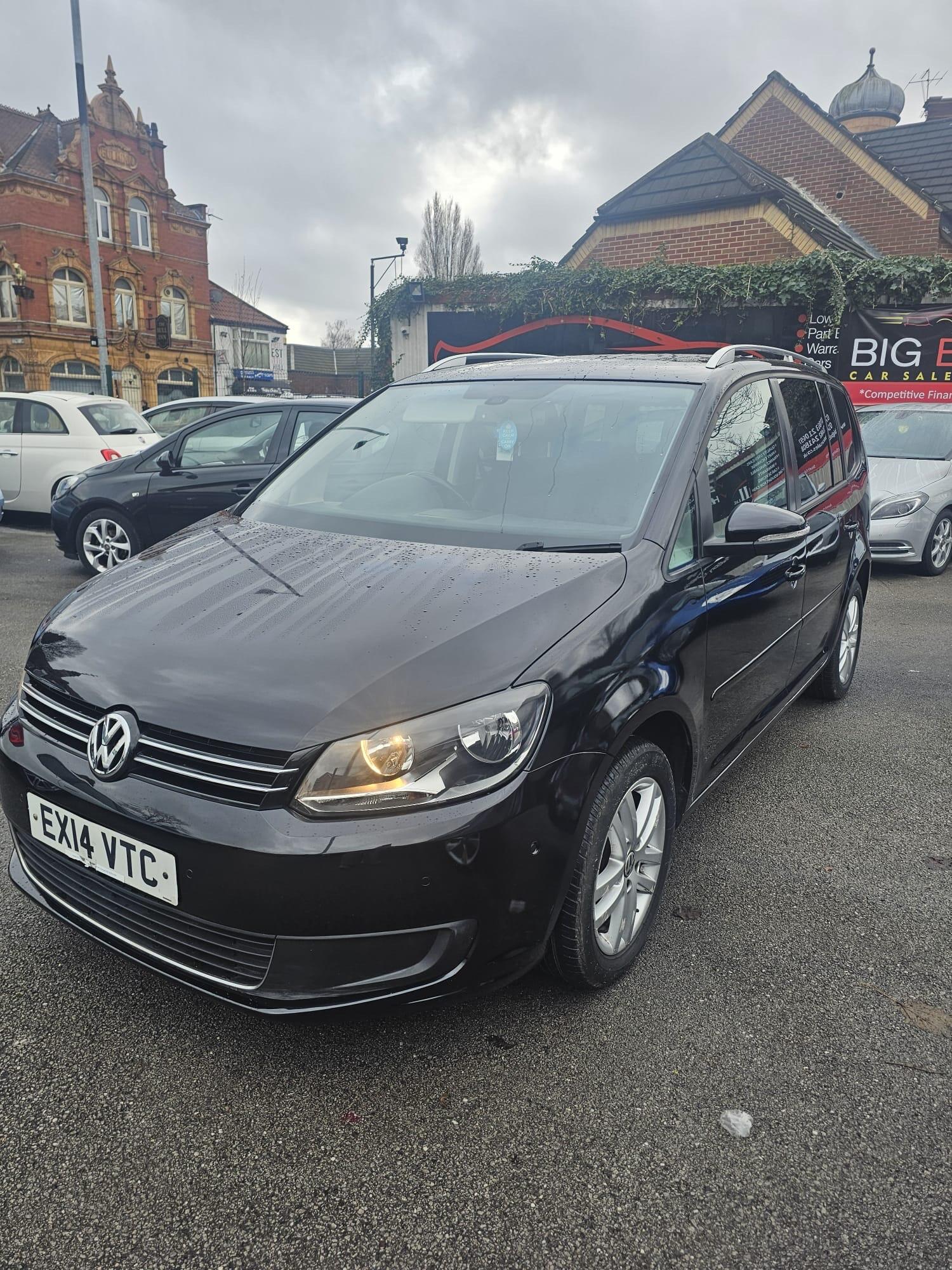 Used Volkswagen Touran 2014 for sale - 76839761: Photo 2