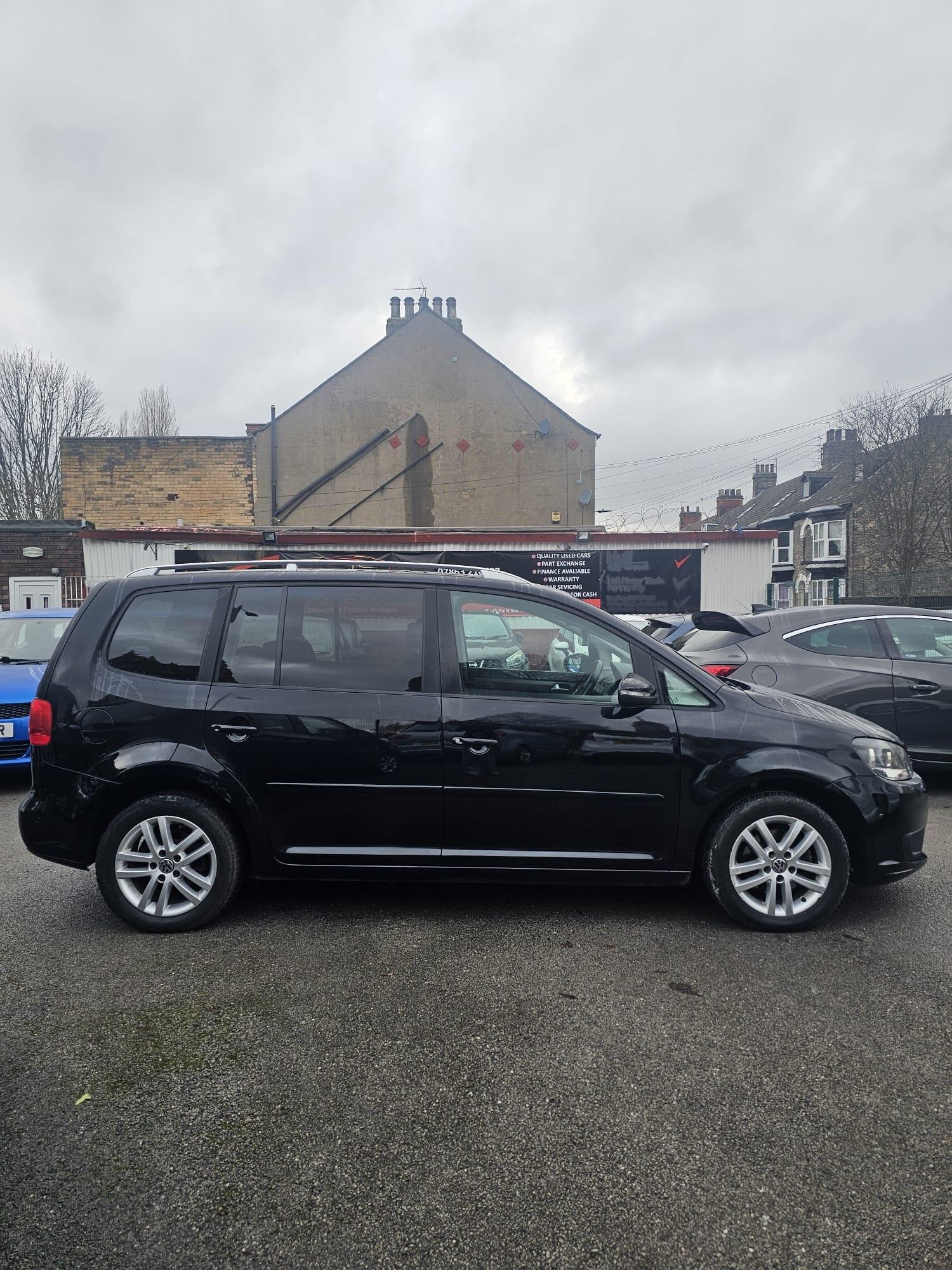 Used Volkswagen Touran 2014 for sale - 76839761: Photo 23