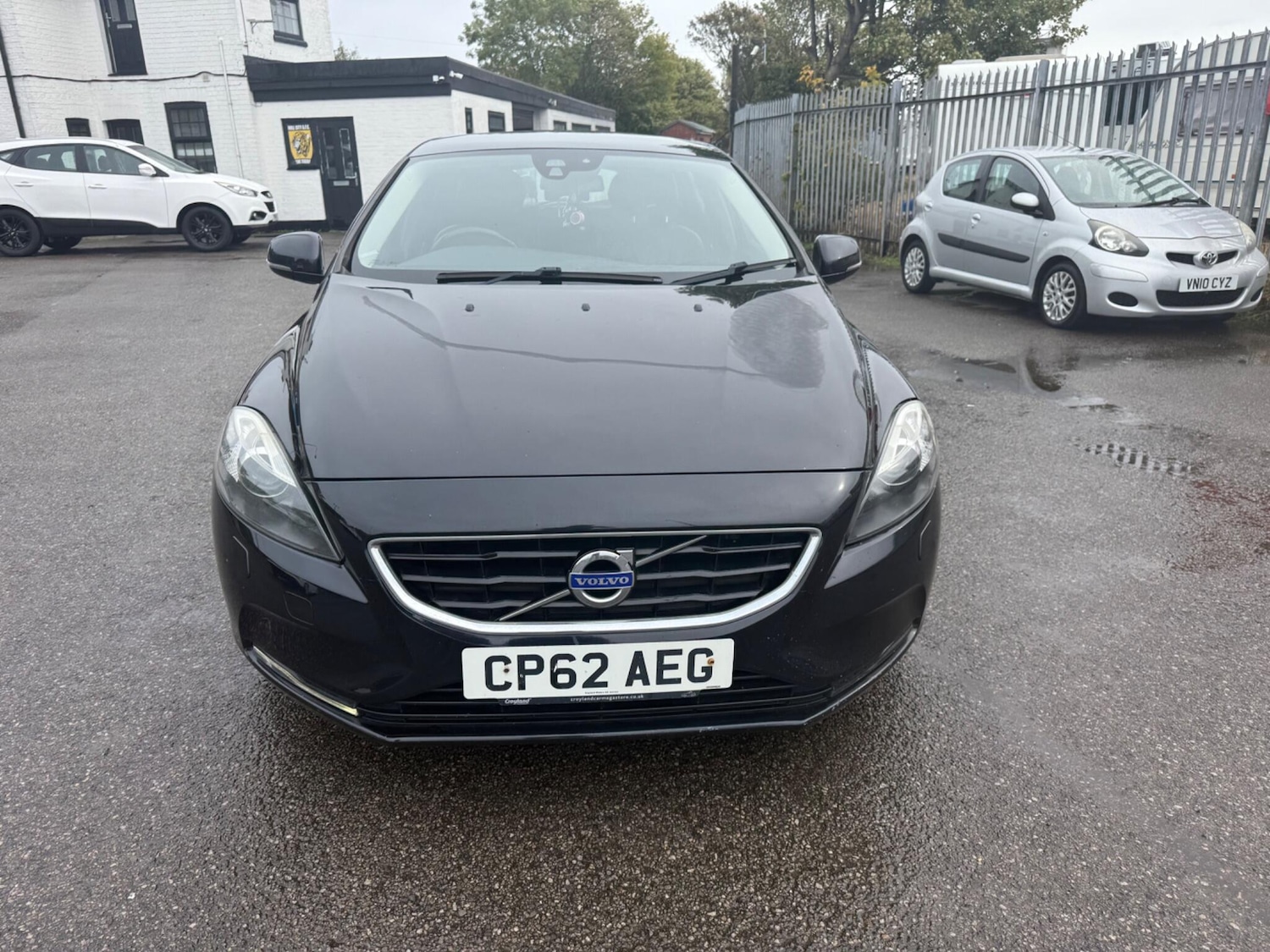 Used Volvo V40 2012 for sale - 76657293: Photo 1