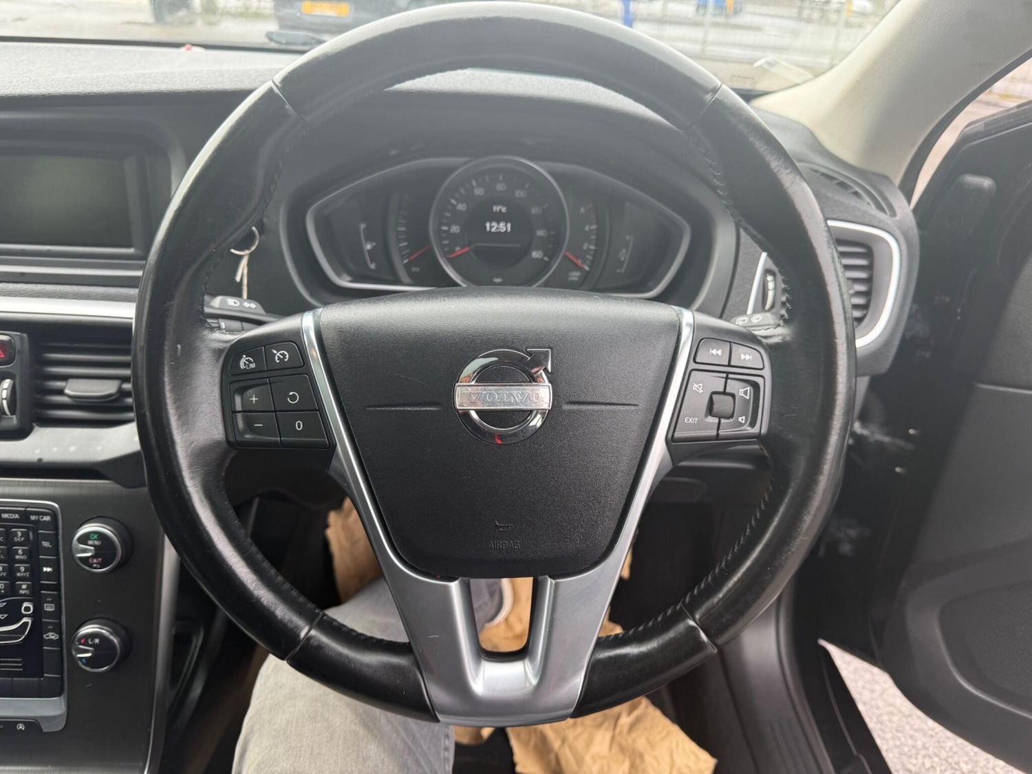 Used Volvo V40 2012 for sale - 76657293: Photo 13