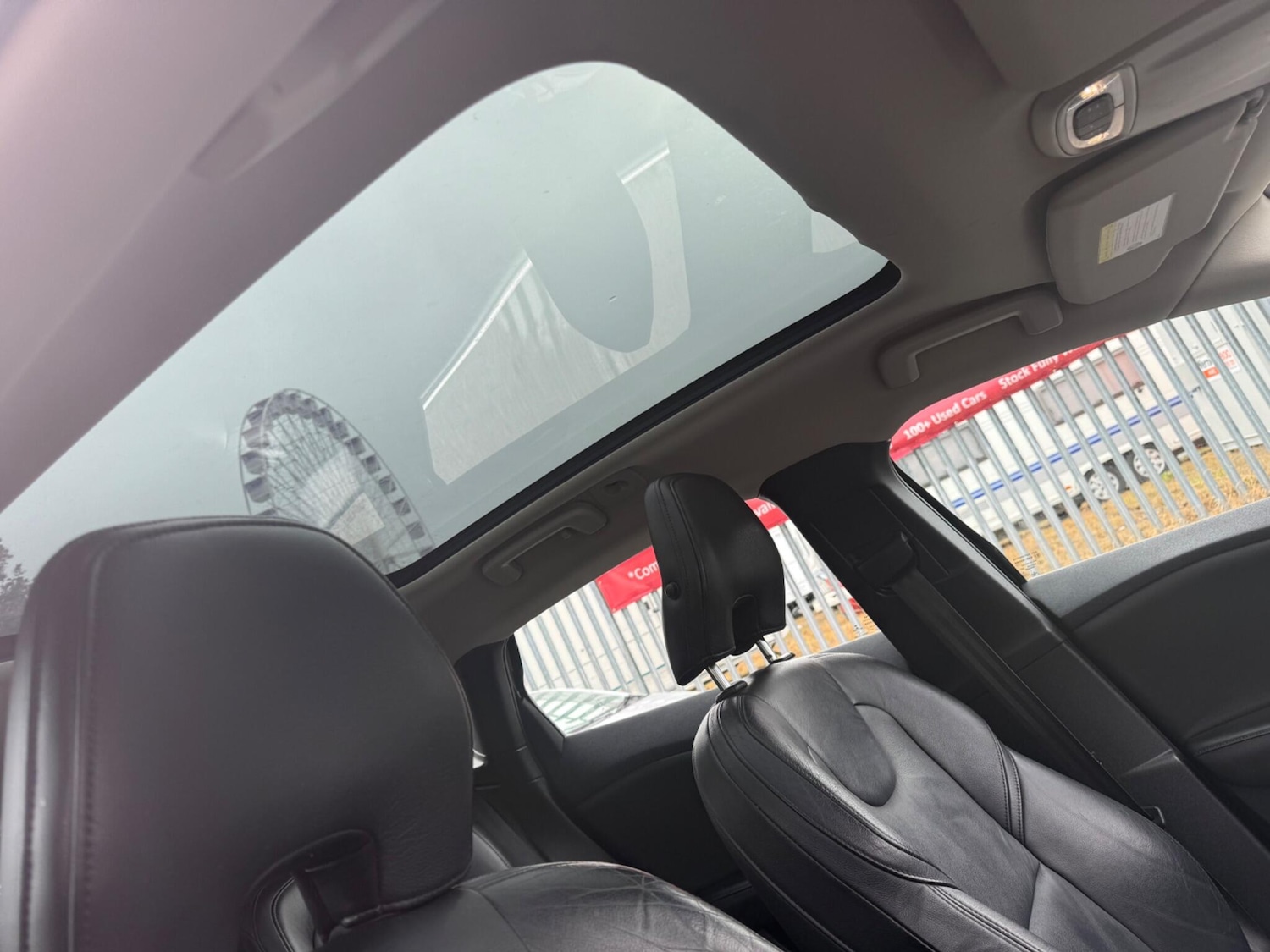 Used Volvo V40 2012 for sale - 76657293: Photo 8